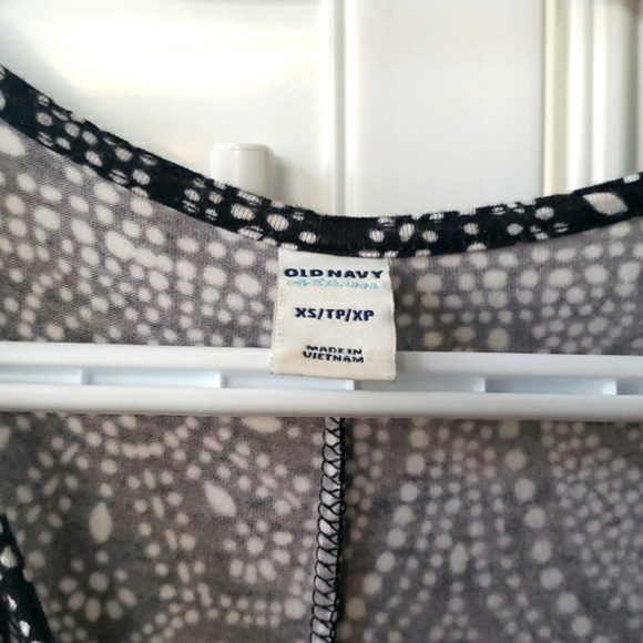 Old Navy Maxi Dress - Picture 3 of 4